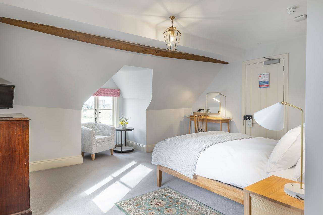 Lawn House Hotell Hatfield  Eksteriør bilde